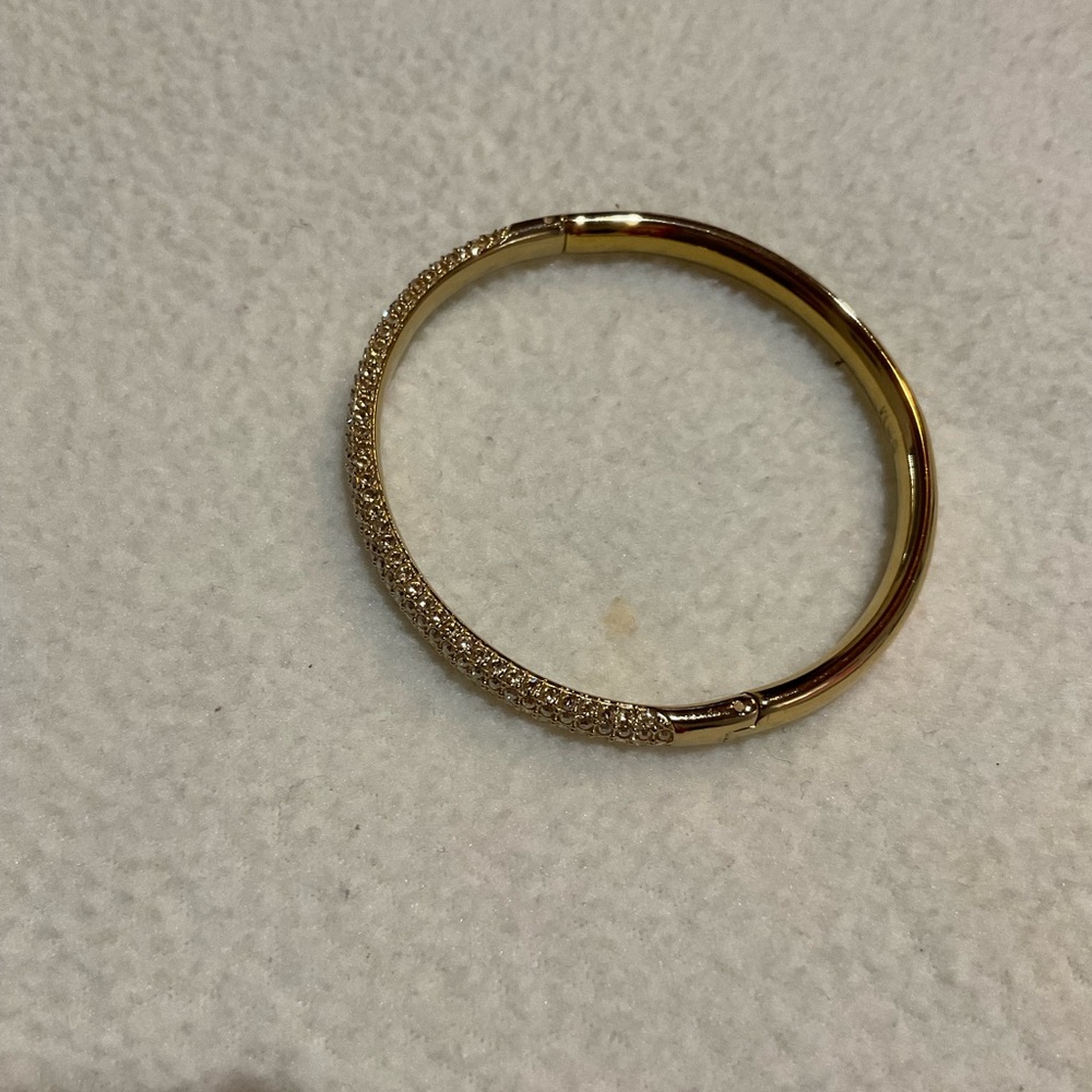 Gold tone Bangle with Rhinestones - Picture 1 of 3